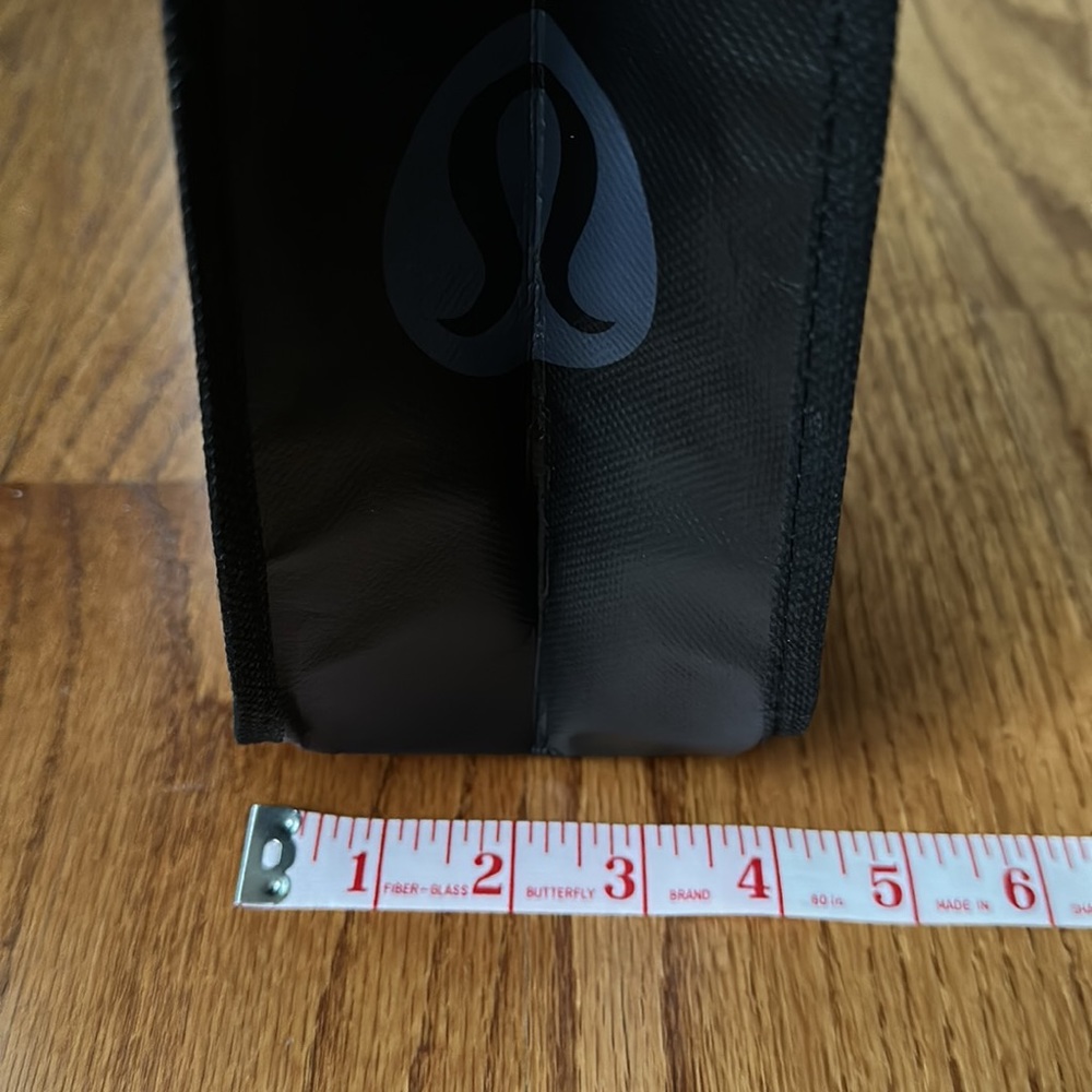 Lululemon Oliver Wendell Holmes Small Reusable Tote - Picture 5 of 7